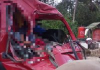 Sopir Truk Terjepit Usai Tabrakan di Desa Bentok Bati-Bati