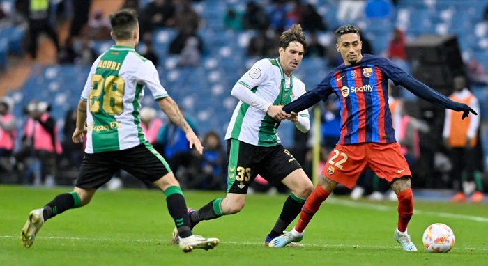 Hasil Real Betis Vs Barcelona Skor 1-2, Blaugrana di Puncak Klasemen Menjauh dari Real Madrid