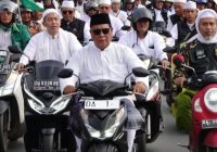 Gubernur Kalsel Pimpin Kirab Santri Jelang Acara Satu Abad NU di Kiram Park