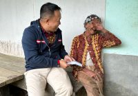 Nenek Rubinem Tak Kuasa Menahan Haru, Lazis ASFA Beri Bantuan Tunai
