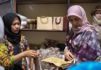 Dukung Pemberdayaan Perempuan Disabilitas, Srikandi PLN Kembangkan Teras Ecoprint di Landasan Ulin