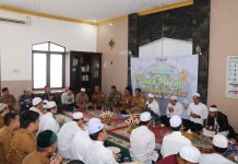 KH Abdul Hadi Sampaikan Tausiah Pada Peringatan Isra Mikraj Pemkab Banjar, Bupati Minta Tingkatkan Semangat Kerja