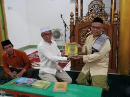 DKISP Tanah Bumbu Monitoring Program Satu Desa Satu Masjid di Desa Tri Martani