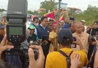 Dari Konvoi Motor hingga Hadrah Sambut Kedatangan Anies di Banua, Pendukung Menunggu Sejak Pagi