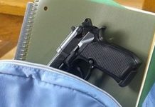 Mainkan Pistol Milik Ayah, Bocah 2 Tahun Tembak Ibunya yang Hamil Hingga Tewas Bersama Jabang Bayi