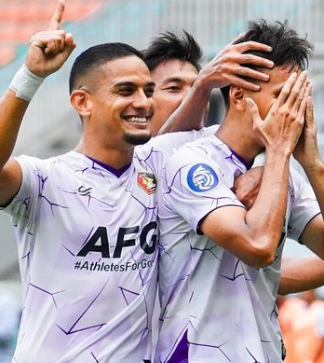 Persik Mengamuk! Giliran Persib Bandung Dicukur Gundul