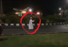 Geger, Pria Berjubah Putih Hunus Pedang Ngamuk Jalan Trikora