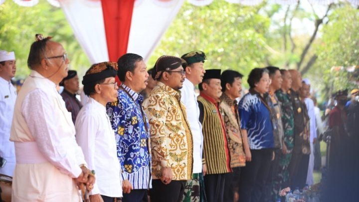 22032023_Menteri Agama Yaqut Cholil Qoumas menghadiri Tawur Agung Kesanga di pelataran Candi Prambanan. (wartabanjar.com - Ist. Kemenag)