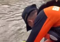 Korban Truk Tercebur ke Sungai Ditemukan 500 Meter dari Lokasi Tenggelam