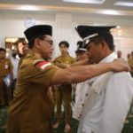 Bupati Tanah Bumbu Lantik Dua Kades Hasil Pilkades Serentak Gelombang Pertama