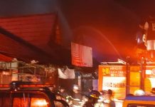 28 Toko Terbakar di Pasar Taibah Martapura, Kabupaten Banjar Dini Hari