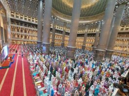 Ramadan 1444 H, Masjid Istiqlal Gelar Salat Tarawih dengan Kapasitas Penuh