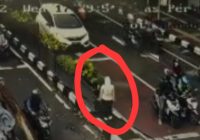Demi Live Tiktok, ABG Joget di Lampu Merah