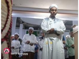 Viral Imam Salat Live Tiktok Saat Tarawih
