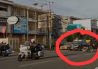 Reaksi Paspampres Disorot Saat Pengendara Sepeda Motor Melintas depan Jokowi