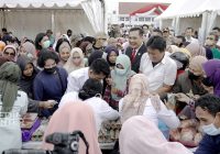 Pasar Murah di Lapangan Murjani Banjarbaru Diserbu Warga