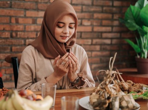 Hari Ini 14 Ramadan 1444 H, Buka Puasa Kota Banjarmasin Lebih Cepat dari Kemarin, Cek di Sini!