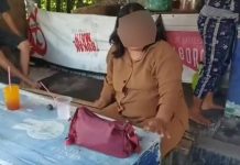 VIRAL Si Ibu Asik Bersantai Makan Minum di Warung, Anaknya Malah Disuruh Mengemis, Warga Geram!