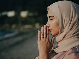 Melatih Kesabaran saat Berpuasa di Bulan Suci Ramadan