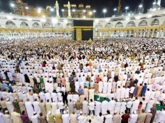 Berapa Lamakah Sholat Tarawih di Makkah? Imam Membaca Surat Al Baqarah