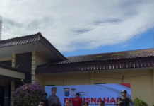 Puluhan Knalpot Brong Digerinda di Halaman Mapolres Tapin
