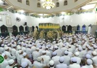 100 Ribu Bungkus Nasi di Puncak Haul Datu Kelampayan ke 217 Esok
