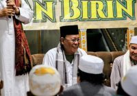 Silaturahmi dengan Jemaah Masjid Jami Nurul Hasanah, Paman Birin Bari Bantuan Beras