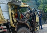 Tabrakan Dua Truk di Perbatasan HSS dan Tapin