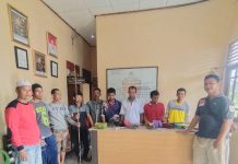 Sadar Melanggar Hukum, Warga Batola Serahkan Alat Setrum Ikan ke Polsek Jejangkit