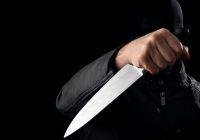 Jelang Buka Puasa, Warga Sungai Kupang, Kotabaru Geger Duel Berdarah di Depan Warung Kopi Ilustrasi penusukan.(freepick)