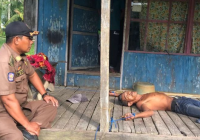 Geger ODGJ Ngamuk Timpas Warga di Sungai Raya HSS, Korban Cuma Tergores
