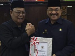 Gubernur Kalsel Terima Rekomendasi LKPJ 2022