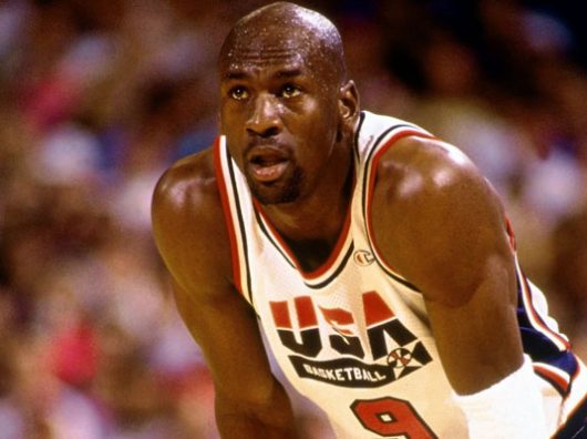 Jersey No 9 Michael Jordan yang Dipakai di Olimpiade 1992 Laku 45 Miliar
