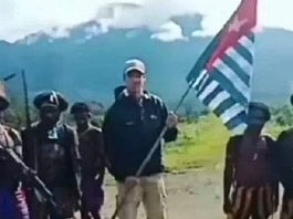 Beredar Video KKB Papua Ancam Tembak Pilot Susi Air, Media Selandia Baru Sebut Ini