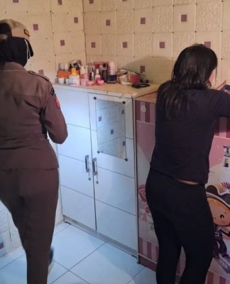 Satu Wanita Diduga PSK di Eks Lokalisasi Pembatuan Digiring Sat Pol PP Banjarbaru