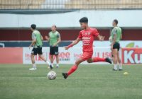 Pemain Bali United I Made Tito Wiratama Juga Aktif Sebagai Mahasiswa