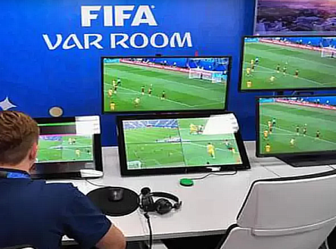 Penerapan VAR di Liga 1 2023-2024 Tak Mudah, PT LIB: Biayanya Sentuh Rp100 Miliar
