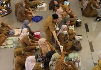Bagi-Bagi Duit Kepada Ibu Hamil, Bupati Tanah Bumbu Ungkap Alasannya