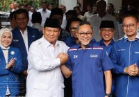 Zulhas Baca Pantun, Tersirat Nama Capres-Cawapres PAN di Dalamnya