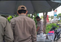 Payung Paman Pentol dan Tukang Keripik di Depan Pasar Ulin Disita Satpol PP Banjarbaru