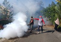 Cegah Penyakit DBD, Jajaran Kodim 1006/Banjar Fogging Kawasan Sungai Ulin Banjarbaru