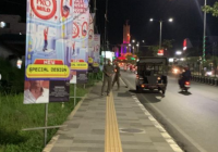 Badut Depan Q Mall Banjarbaru Kocar-kacir Berlarian