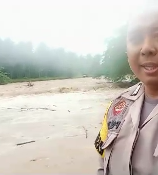 WASPADA! Debit Air Sungai Manggasang Naik Hingga 1,5 Meter
