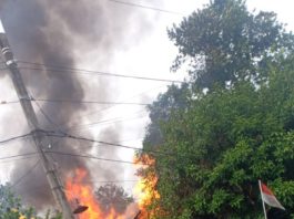 Pagi-pagi, Rumah Haji Irhansyah di Lampihong Ludes Dilalap Api