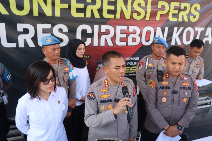 Kapolda Jabar Copot Perwira Polisi Tipu Tukang Bubur Ratusan Juta untuk Penerimaan Polri