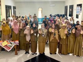 DP3AP2KB Tanah Bumbu Berikan Pembinaan Tumbuh Kembang dan Pola Asuh Anak Bagi BKB HI