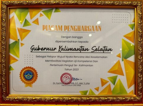 Gubernur Kalsel Terima Penghargaan Pelopor Aksi Keselamatan dari IPKBI