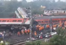 Tabrakan Kereta Api di India 233 Orang Tewas