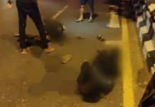 Dua Pria Terkapar depan ULM Banjarbaru