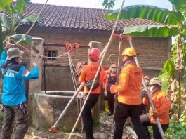 Geger Pria Tercebur Sumur di Desa Puri